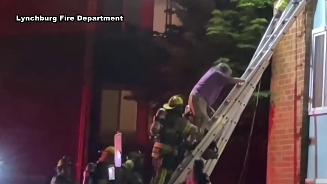Four people rescued from apartment fire in Lynchburg - YouTube
