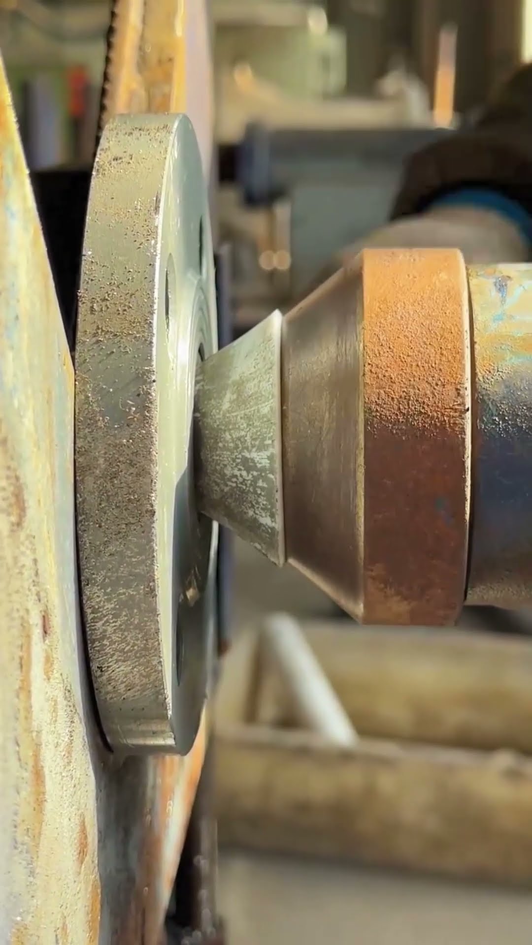 Flanging process of tetrafluoropiping- Good tools and machinery make work easy