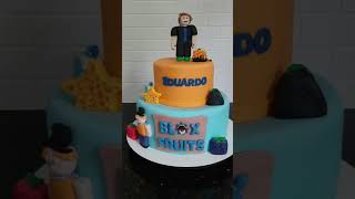 Dindas Ateliê - Bolo tema Blox Fruits do Roblox. Massa Baunilha com recheio  de brigadeiro ao leite. #bolostematicos #bolosdecorados  #bolospersonalizados #bolosdasdindas #bolobloxfruits #bolorobloxbloxfruit  #bolodindasatelieoficial