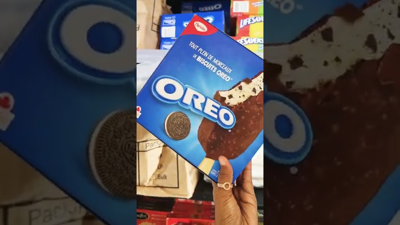 OREO ICE-CREAM BAR with OREO COOKIE PIECES WALMART FINDS 