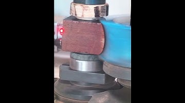 Round wood handle cutting process- Good tools and machinery make work easy