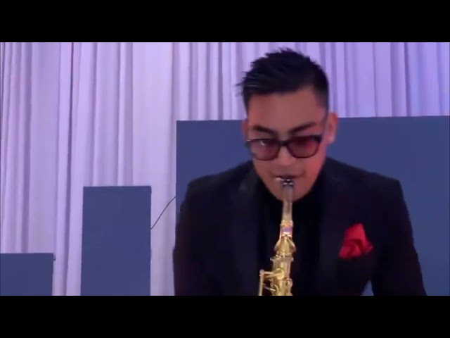 OMG: Amin - Persian/Filipino Interactive Saxophonist
