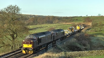 Pair Class 37s Tractors, Hauling LARGE Crane on the engineers train, + 70s 66, 125 test 17 11 25