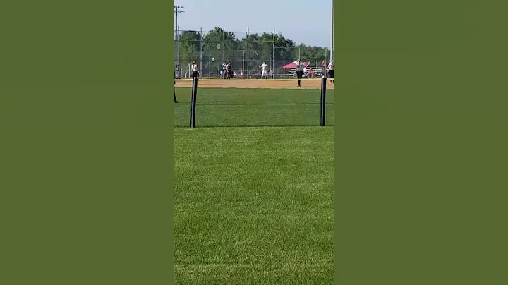 Shannon's 3 run homer 06/12/16
