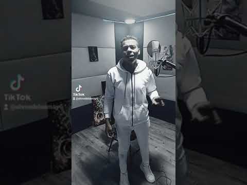 بيعملولي اعمااال رابع ورا ومخنوق