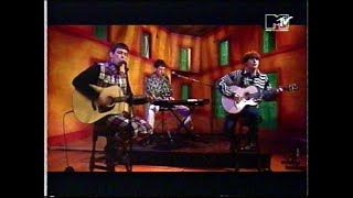 Watch Inspiral Carpets Party In The Sky video