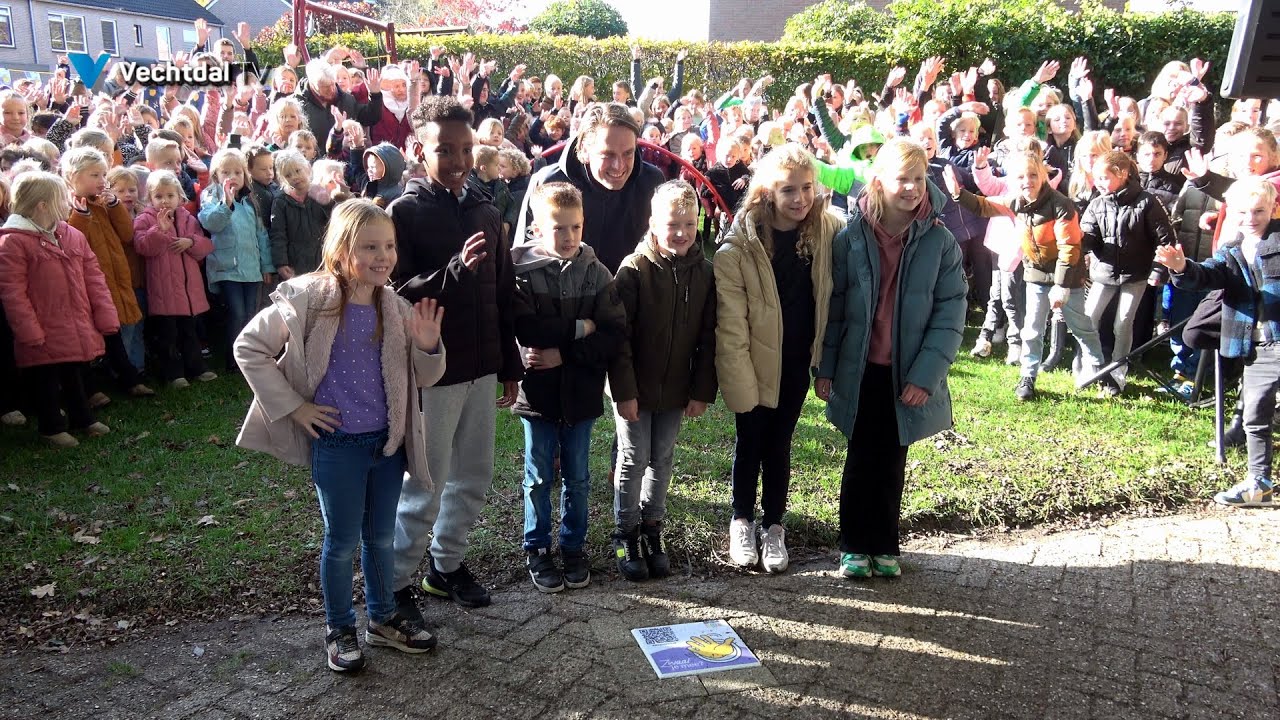 Eerste zwaaisteen gelegd in Baalder  gemeente Hardenberg door wethouder Alwin te Rietstap