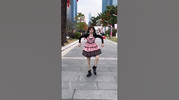 Robot or real girl? #dance #ello #pop #dancer #asian #shorts