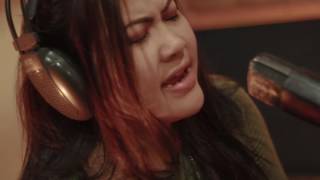 maggie isu eng la mp3