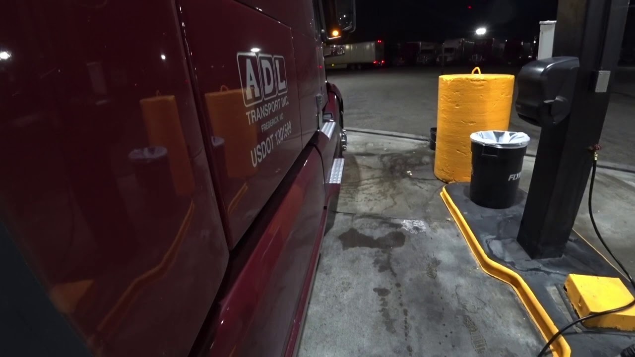 62120 146 Fuel At Flying J In Knoxville TN & Driving Through