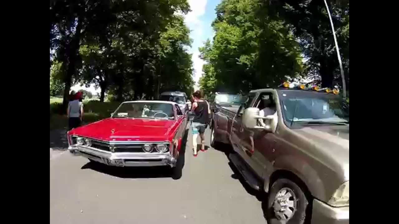 US CAR CONVENTION Dresden  2014 - Aufstellung zum Sunday City Cruise / Ausfahrt im Delorean (HD)