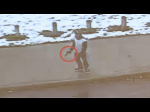 moments-before-boy-with-fake-gun-shot-by-police