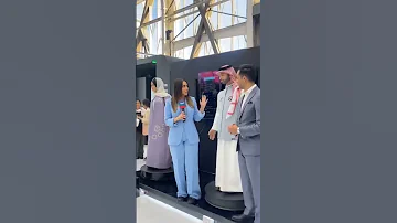 محمد عبارة عن روبوت تحرش بمذيعة تلفزيون قناة العربية أثناء بث مباشر ايش تقترحون عقوبته 
