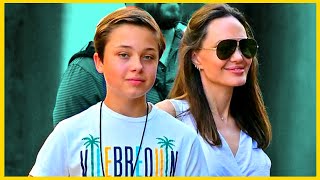 Angelina Jolie And Brad Pitt Look-Alike Son Knox Had A Fun Day At Universal Studios Amusement Park