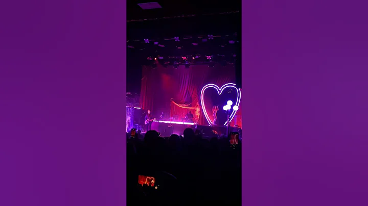 "Feather" Sabrina Carpenter on the Emails I Can't Send Tour