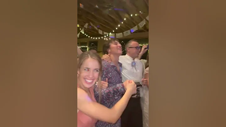 Bride Olivia sings I Get So Lonely with Lenny Gomu...