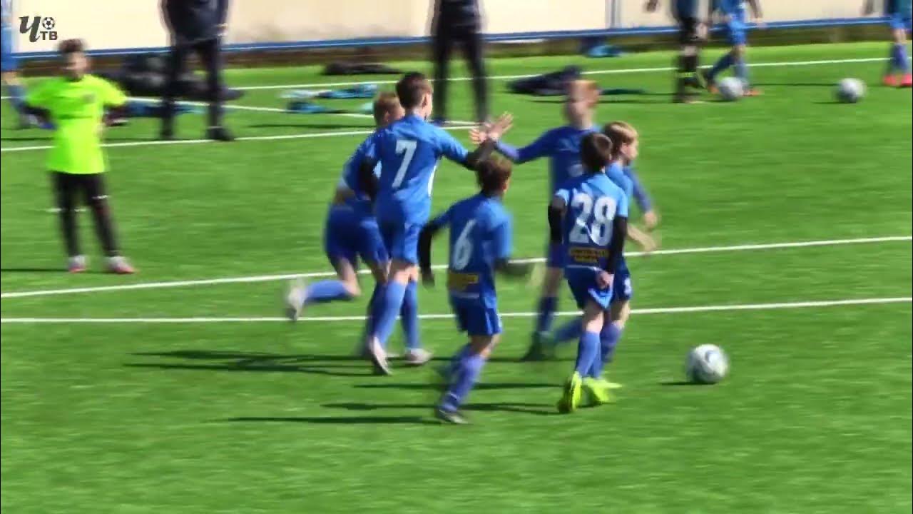 Состав чертаново 2010. Футбольная школа чертаново. Футбольная команда девушек. Торпедо - чертаново 2010 г. Чертаново девочки 2010 футбол.