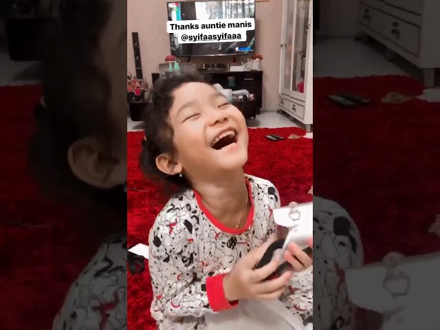 Ayu Ting Ting (@ayutingting92) archived Instagram Stories compilation from December 28, 2019