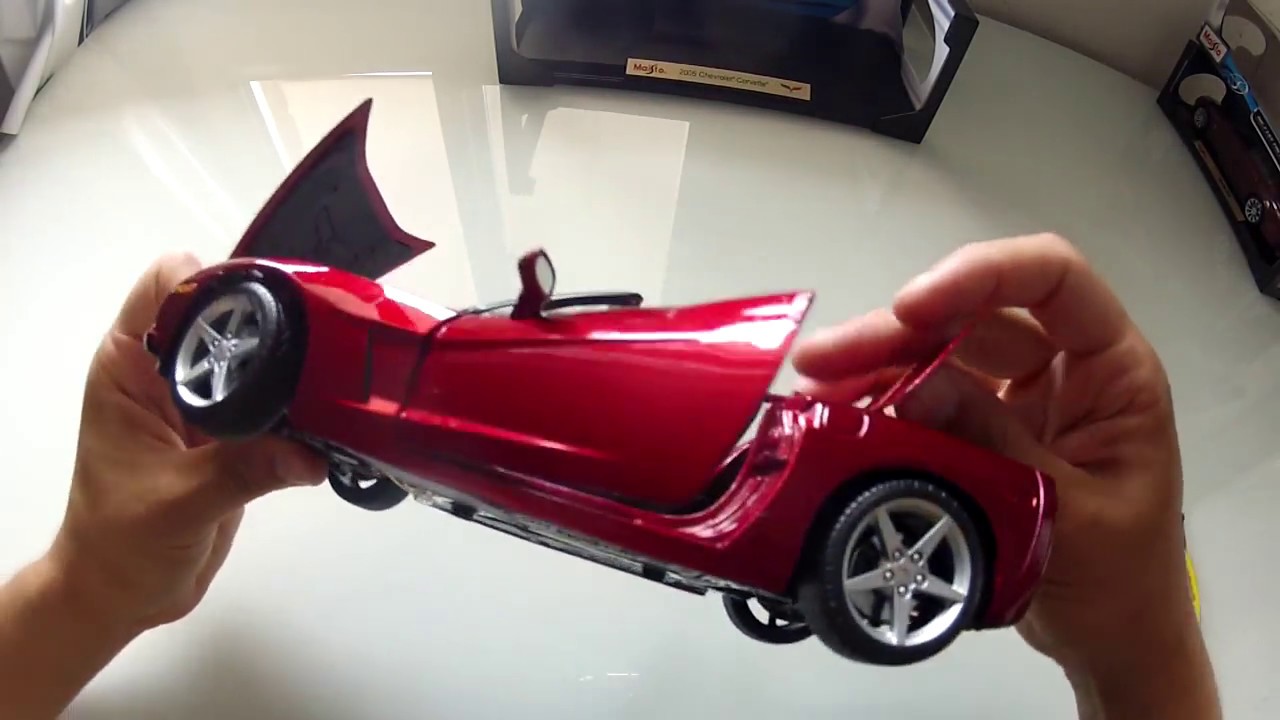 maisto 2005 chevrolet corvette