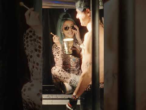 Summer nights in Budapest, Belgrade \u0026 Sofia! Thank you for comin’ out Gunners 🌹 #gunsnroses