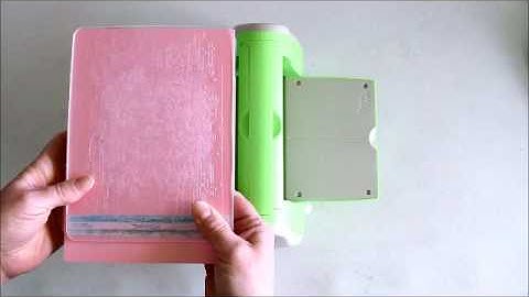 Quickutz Dies in Cuttlebug