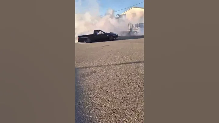 Blown LS powered VS Ute 👑 #holden #holdencommodore #ute #v8 #supercharged #custom #burnout