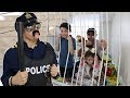 Minha Mãe Finge Brincar de Ser POLICIAL ! Historinha, vídeo para Crianças - Piero Start