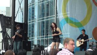 Katie Armiger, "Safe", CMA Fest 2014