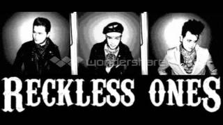Reckless Ones - Cold Hands chords