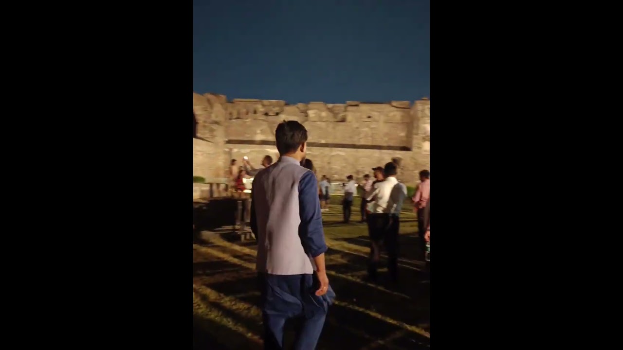 Such a delightful moment at Golconda ll