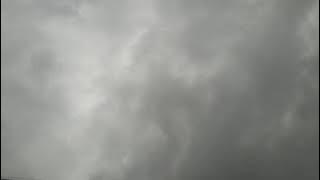 Badai Pasti Berlalu : Full HD Awan hitam dihati yang sedang gelisah