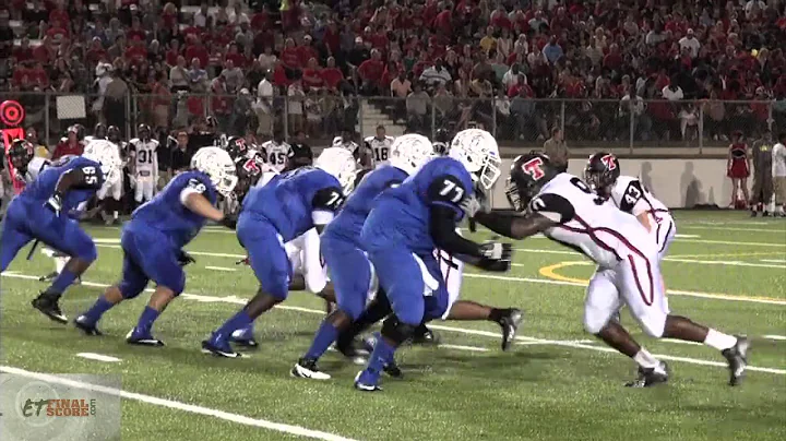 JT Reggie Gipson Attempts To Rush The Ball