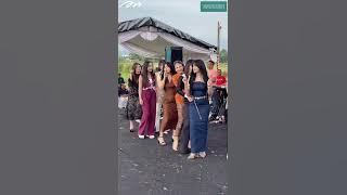 Laila Ayu ft All Artis  - Berbeza Kasta