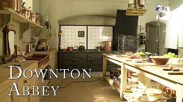 Who plays Mary's husband on Downton Abbey?