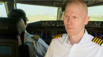 Air Traffic Controllers Dangerous Mistake