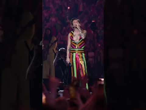 Harry Styles Full Video About His Reaction At Madison Square Garden