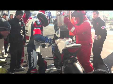 Honda TT Legends - 9am pit stop at the Bol d'Or