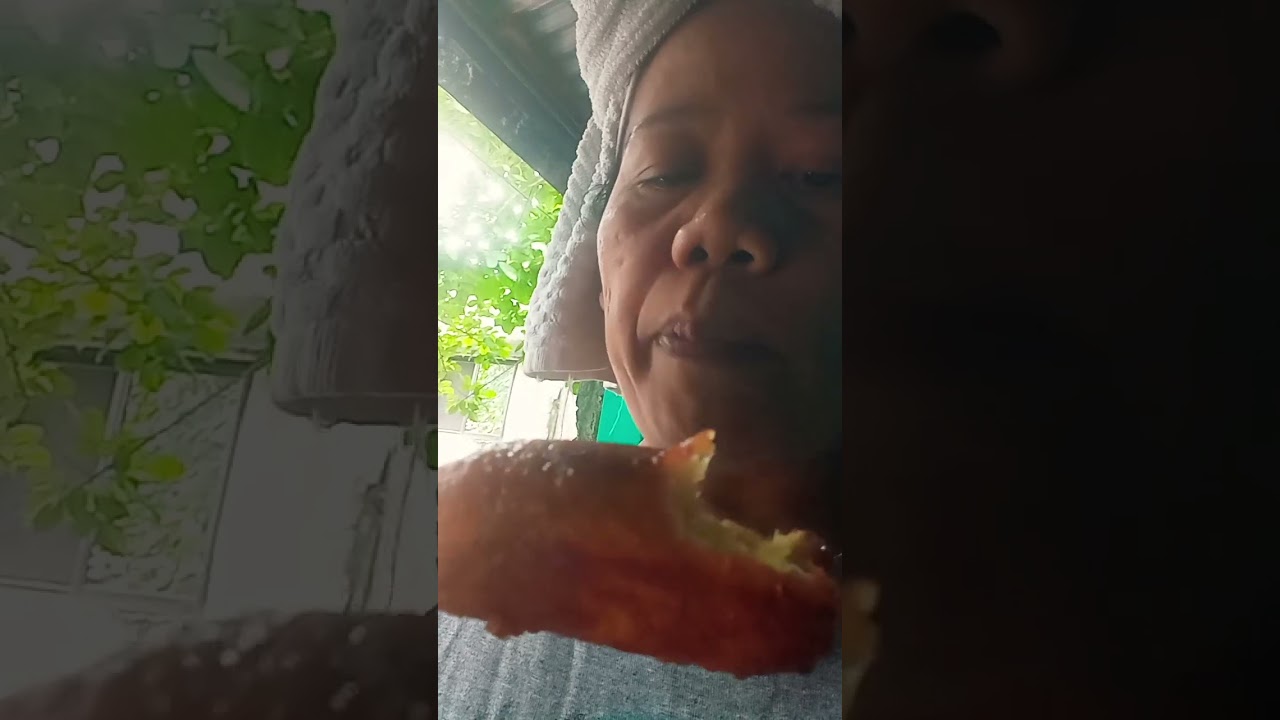 Watch bananaque kain on YouTube Watch bananaque kain on YouTube