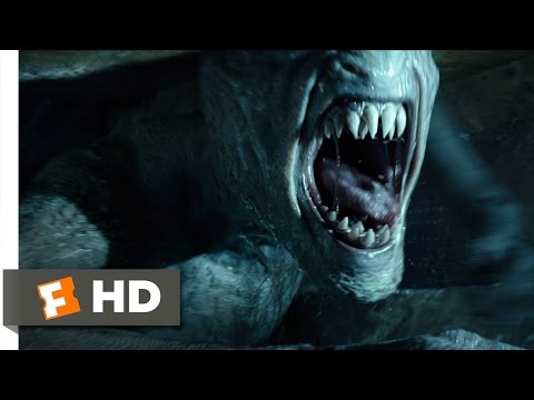The Hunger Games: Mockingjay - Part 2 (4/10) Movie CLIP - The Mutts Attack (2015) HD