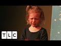 Parker Breaks Down In Tears During The Quint's Rendition Of Jingle Bells | OutDaughtered