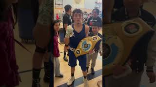 Boxin Enrique Mota, ganando sus peleas en a Mateo ￼y preparándose para su pro de View. Muy pronto 🙏