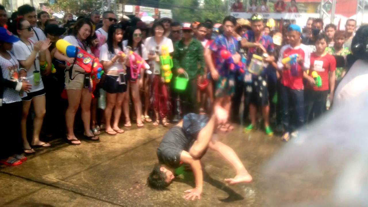 Songkran CM กาดสวนแก้ว BBoy Show 13/04/59