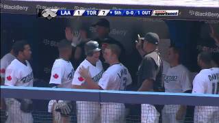 2011/08/13 Lind's 100th career homer