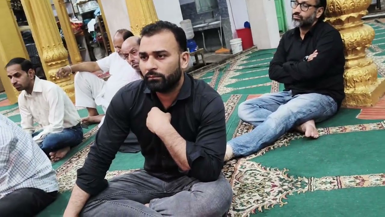 Ye sochta hu main Aabid ka haal kiya hoga jnb hussain ali sb bara ghar bara hindurao Delhi 