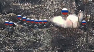 Horrifying Moment! How Ukrainian Forces Destroy Russian Forces Trench in Bakhmut