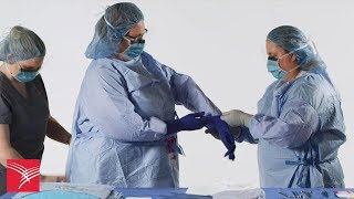 Protexis™ Surgical Gloves: Assisted Donning