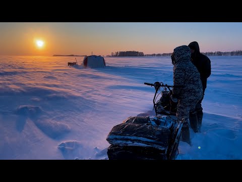 Озеро Чаны, зимняя рыбалка в Сибири