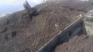 Погрузка  чернозема в карьере доставка(, 2016-04-15T09:30:26.000Z)