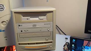 I built a Retro Beige USB 2.0 - Floppy / DVD-RW/ CD-RW Drive Caddy for use on Modern Computers.