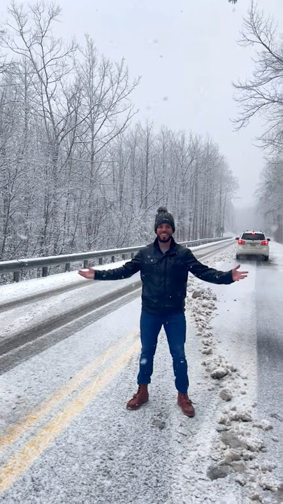 First time watching snow fall and got stuck in a snow storm #snowfall #snowstorm #travelvideo #vlog